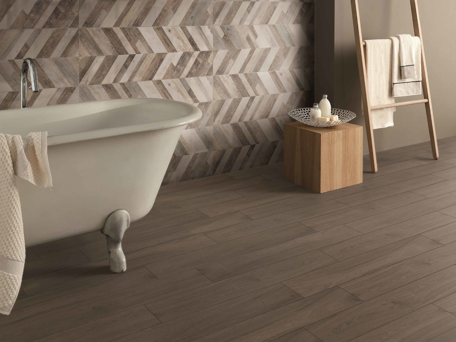 Porcelain quality floor tiles wood imitation 150*900