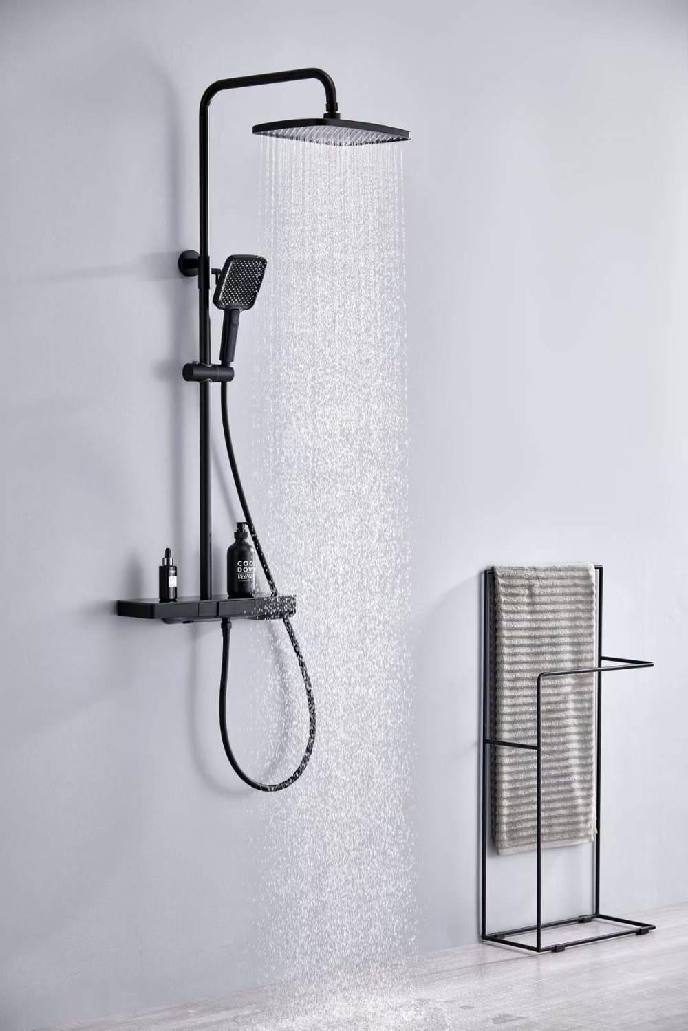 CBM fashionable shower set for bathroom brass material with black  white color bottom smooth sanitary ware